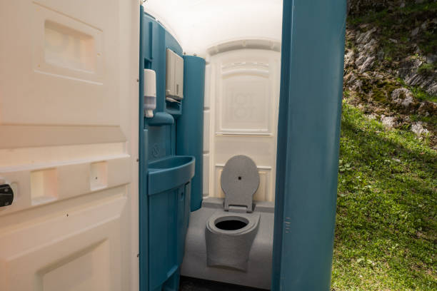 Best Sanitation services for porta potties  in Maroa, IL